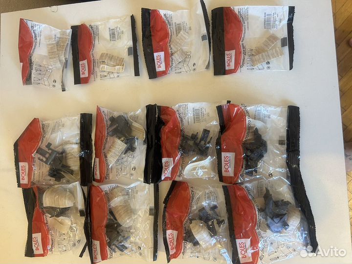 Фурнитура плинтусов