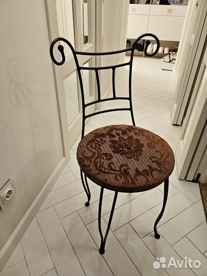 Кованные стулья 4 шт