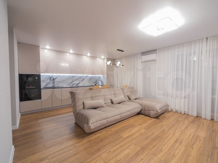 2-к. квартира, 61 м², 1/10 эт.