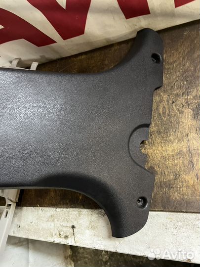Рено каптюр обшивка центральной стойки