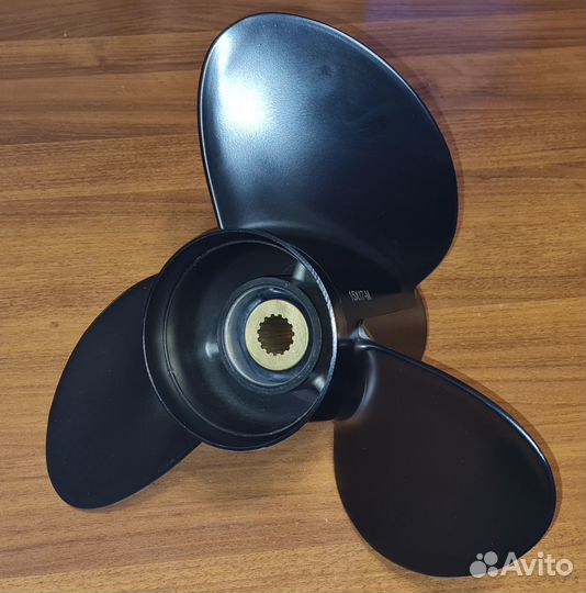 Винт Yamaha 150-300, F150-F275, F300B (3x15x17)