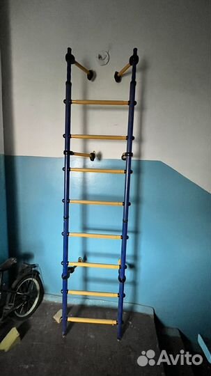 Шведская стенка с турником бу