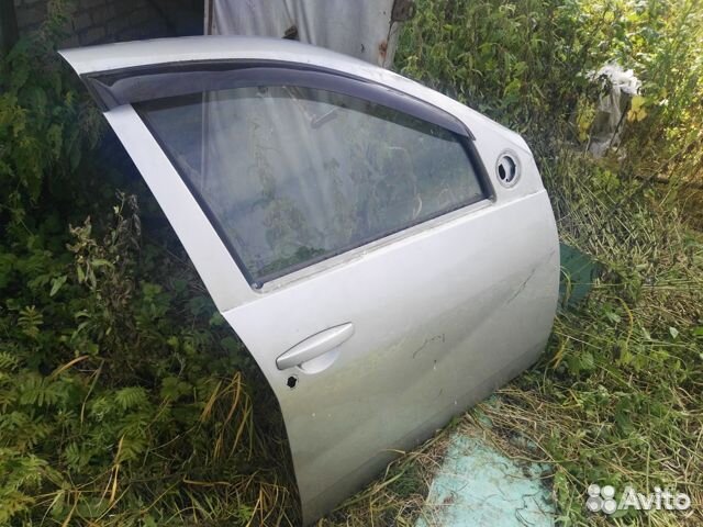 Стекло двери рено дастер