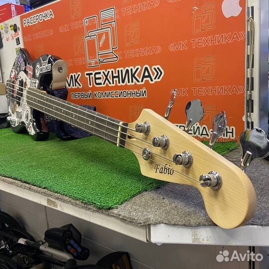 Электрогитара Fabio+колонка Lirrevo B15