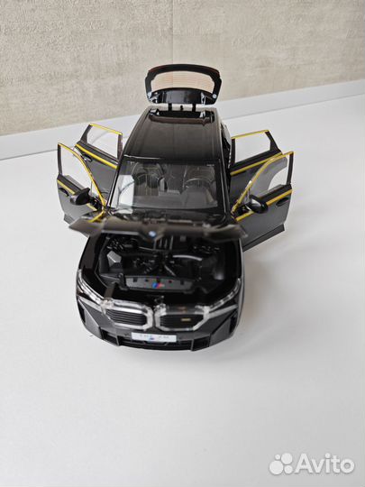 Модель BMW XM 1:24