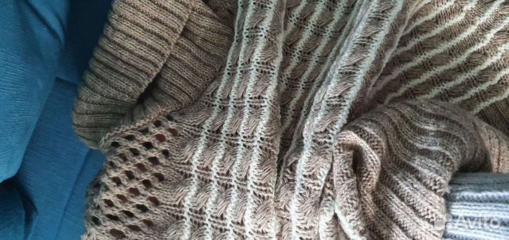 Свитер женский