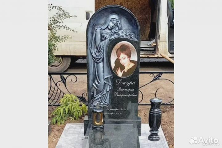 Памятники а могилу (мрамор/гранит)
