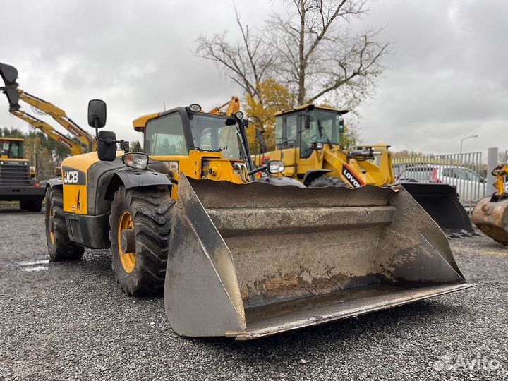 Телескопический погрузчик JCB 527-58 AGRI, 2020