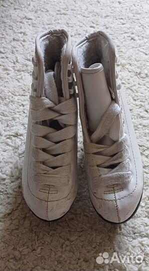 Коньки фигурные