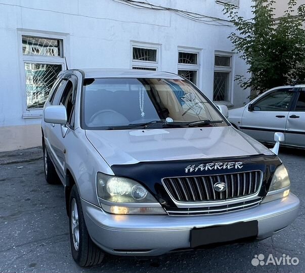 Toyota Harrier, 1999