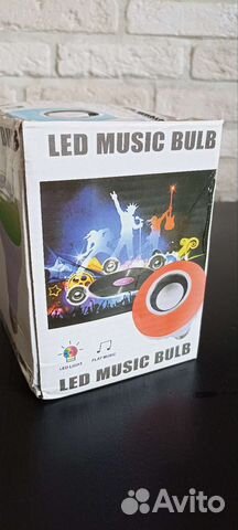 Светодиодная лампа с встроенным динамиком