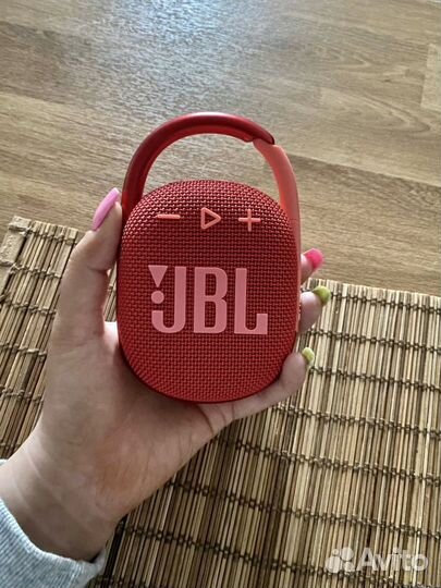 Беспроводная колонка JBL Clip 4
