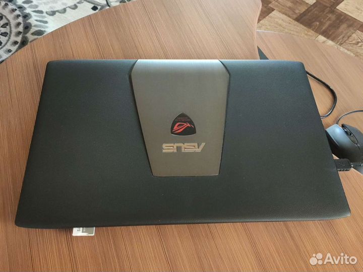 Ноутбук asus