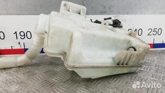 Бачок омывателя volkswagen golf 6 (SEA32NL01)