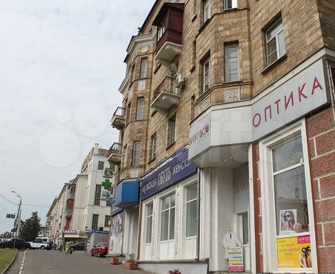 3-к. квартира, 80 м², 2/5 эт.