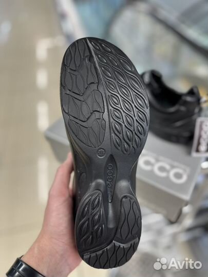 Кроссовки мужские кожаные новые ботинки