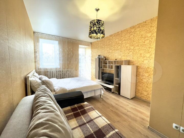 1-к. квартира, 42 м², 2/9 эт.