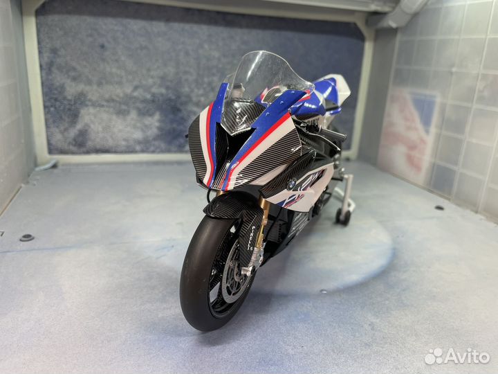 BMW HP4