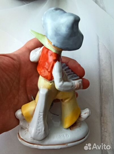 Фарфор статуэтка 