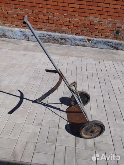 Тележка для бидона