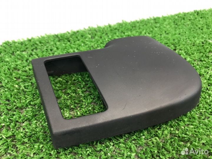 Накладка декоративная правая Audi A3 8P CCZ 2009