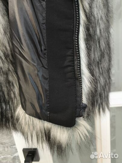 Жилетка меховая женская