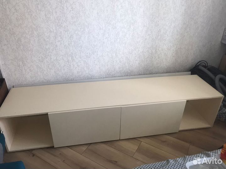 Вместительная Тумба под телевизор