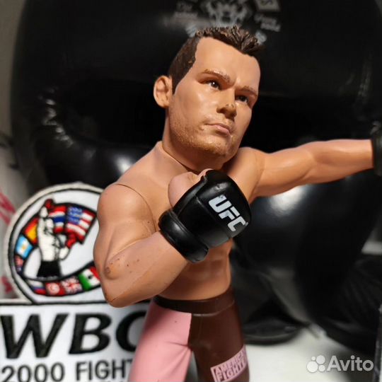 Фигурка коллекционная бойца UFC Rich Franklin