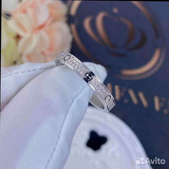 Кольцо Cartier Love, маленькая модель 0,22ct