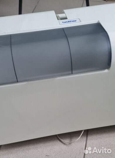 Вышивальная швейная машина Brother innov-'IS 4000