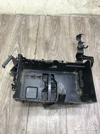 Полка аккумулятора Opel Astra J 2010