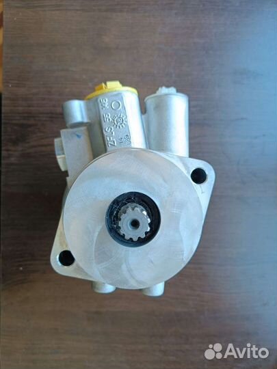 Гидравлический насос 2394784