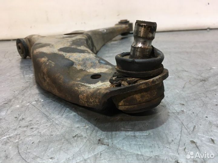 Рычаг поперечный передний левый Mazda Familia