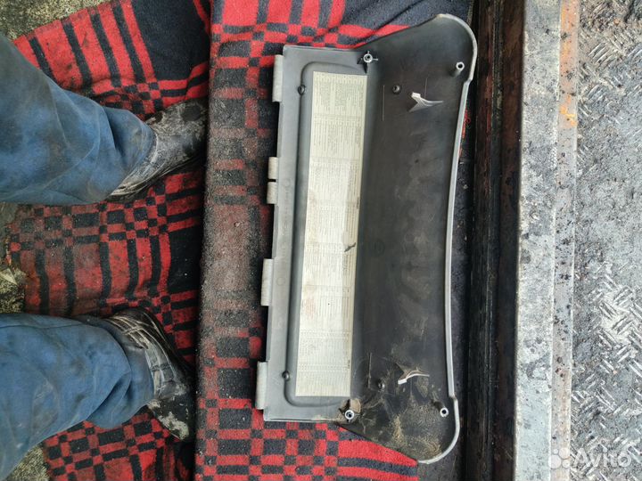 Крышка блока предохранителей Scania 4 серии