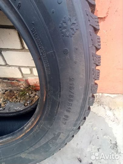 Kumho I'Zen KW22 215/65 R16