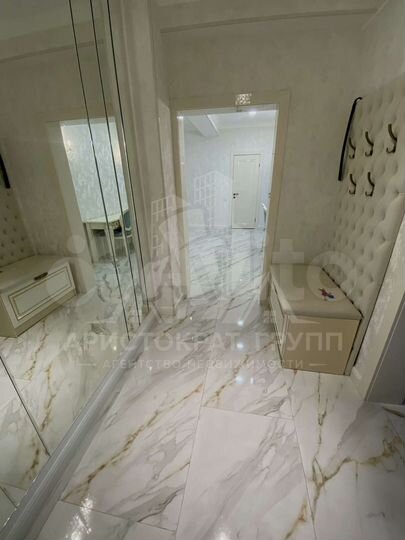 4-к. квартира, 135 м², 3/10 эт.