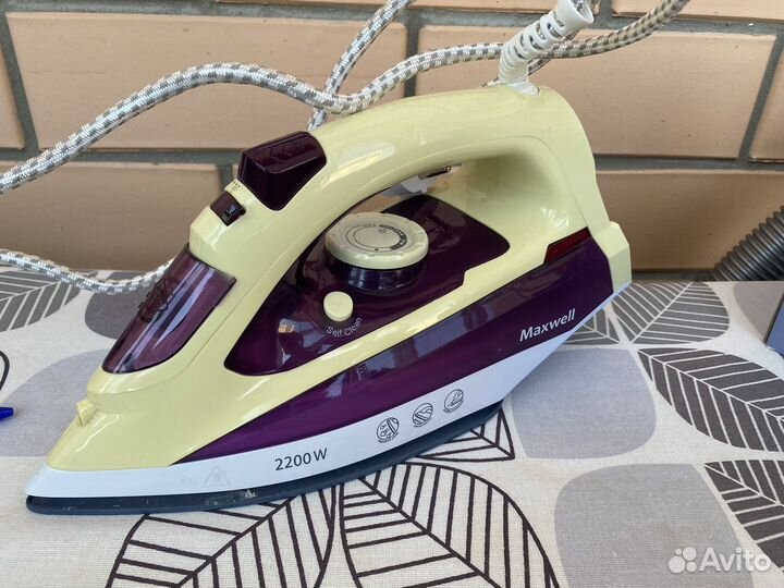 Утюг Maxwell
