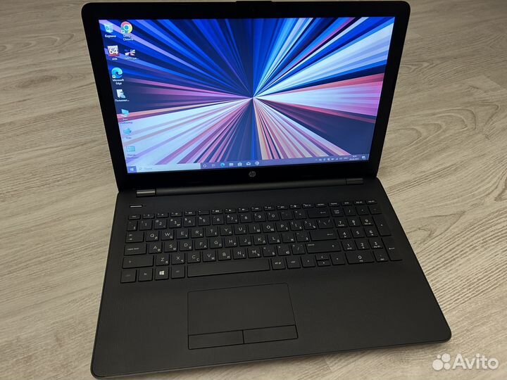 HP 15 4ядра/8Gb/SSD256GB/Intel Graphics