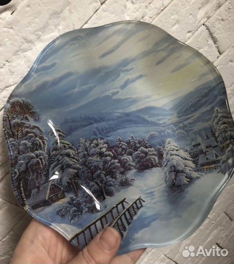 Тарелки доски миски