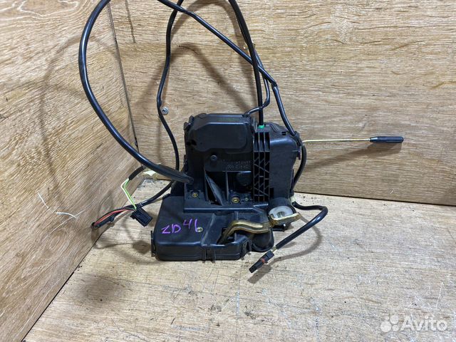 Замок передней левой двери Mercedes CLK W209 ZD41