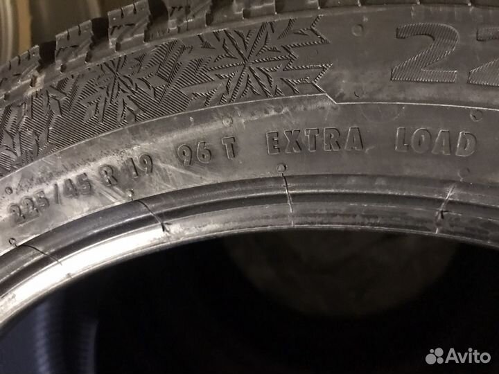 Continental IceContact 2 225/45 R19 96T