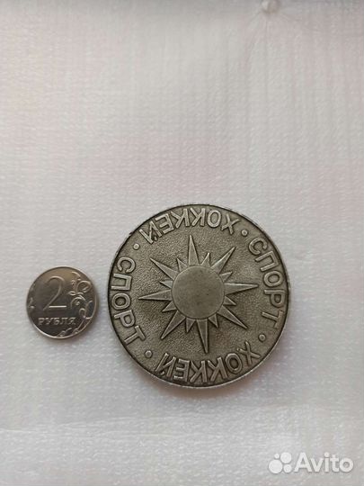 Настольная медаль