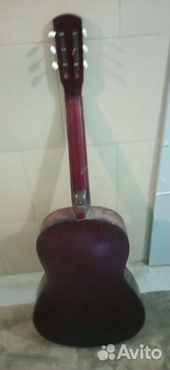 Гитарат6-и струнная б/у