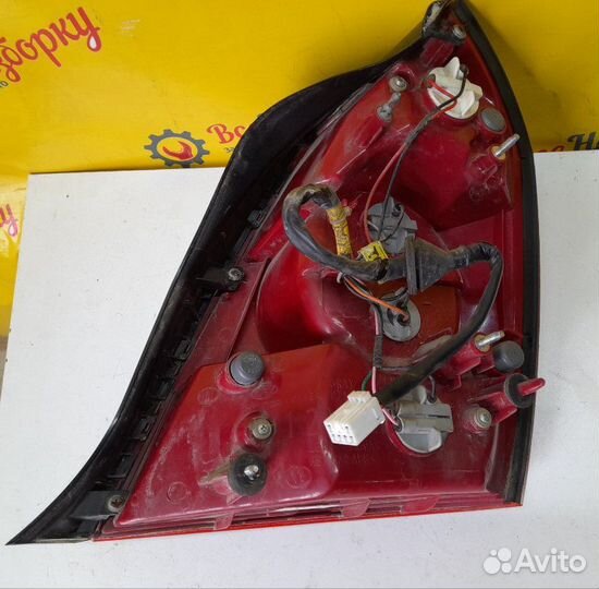 Фонарь задний левый Hyundai Elantra седан G4ED