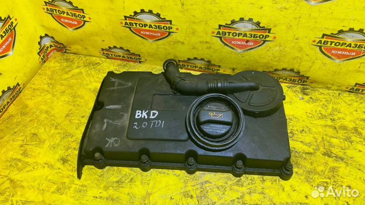 Клапанная крышка Volkswagen Passat 2.0 Tdi BKP BKD
