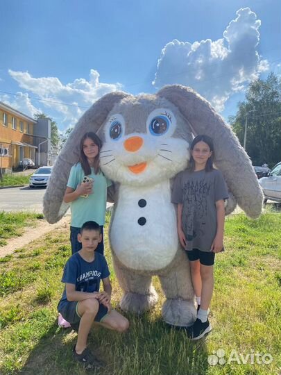 Продаю ростовые куклы Зайка,качество оригинал