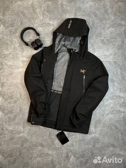 Мужская легкая куртка Arcteryx