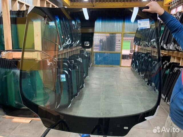 Лобовое стекло Пежо 308 / 408