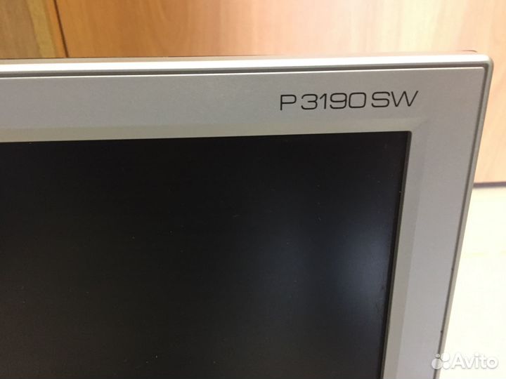 Монитор Prestigio P3190SW