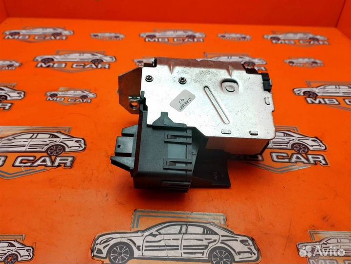 Замок багажника w203 C-class